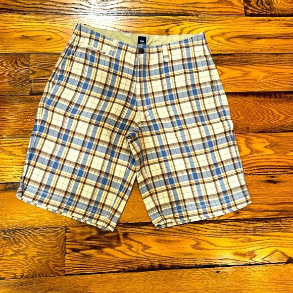 GAP Other - GAP MENS PLAID COTTON FLAT FRONT SHORTS WITH BACK POCKETS THAT SNAP SIZE 32